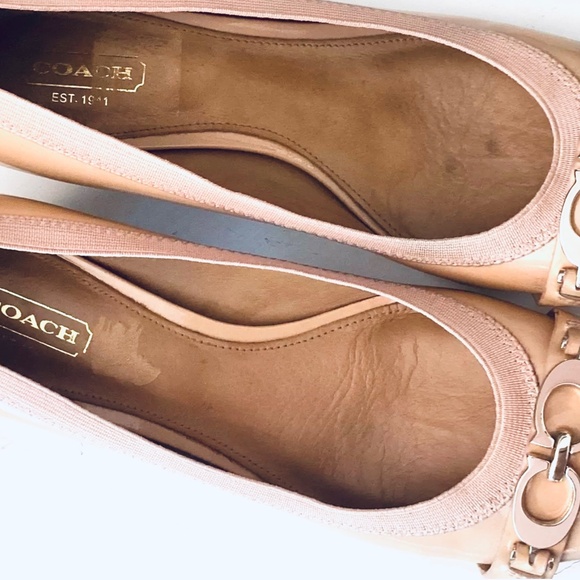 COACH Tandy Patent Leather Block Heel SZ 7.5 B Peach Blush Nude buckle - Picture 3 of 9